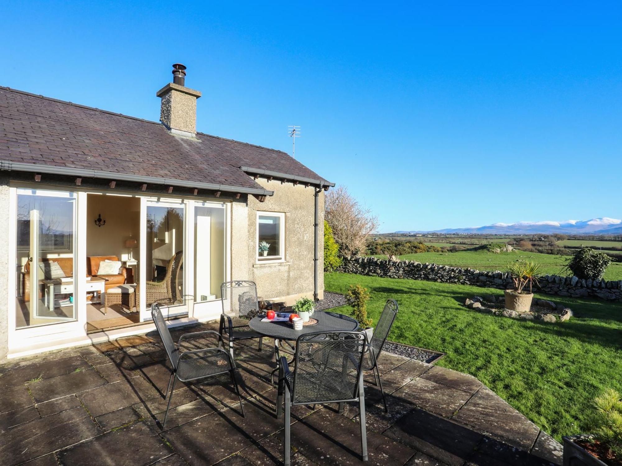 Cosy Barn Villa Dwyran Luaran gambar